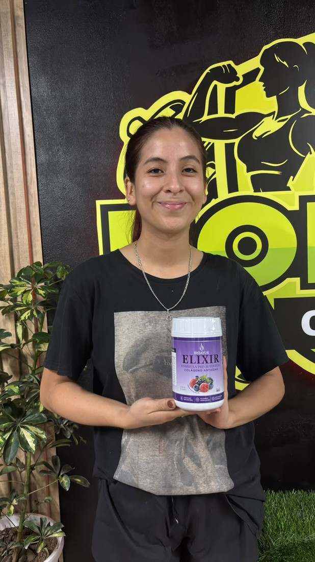 Cliente real con su pedido de BIOAYUR ELIXIR